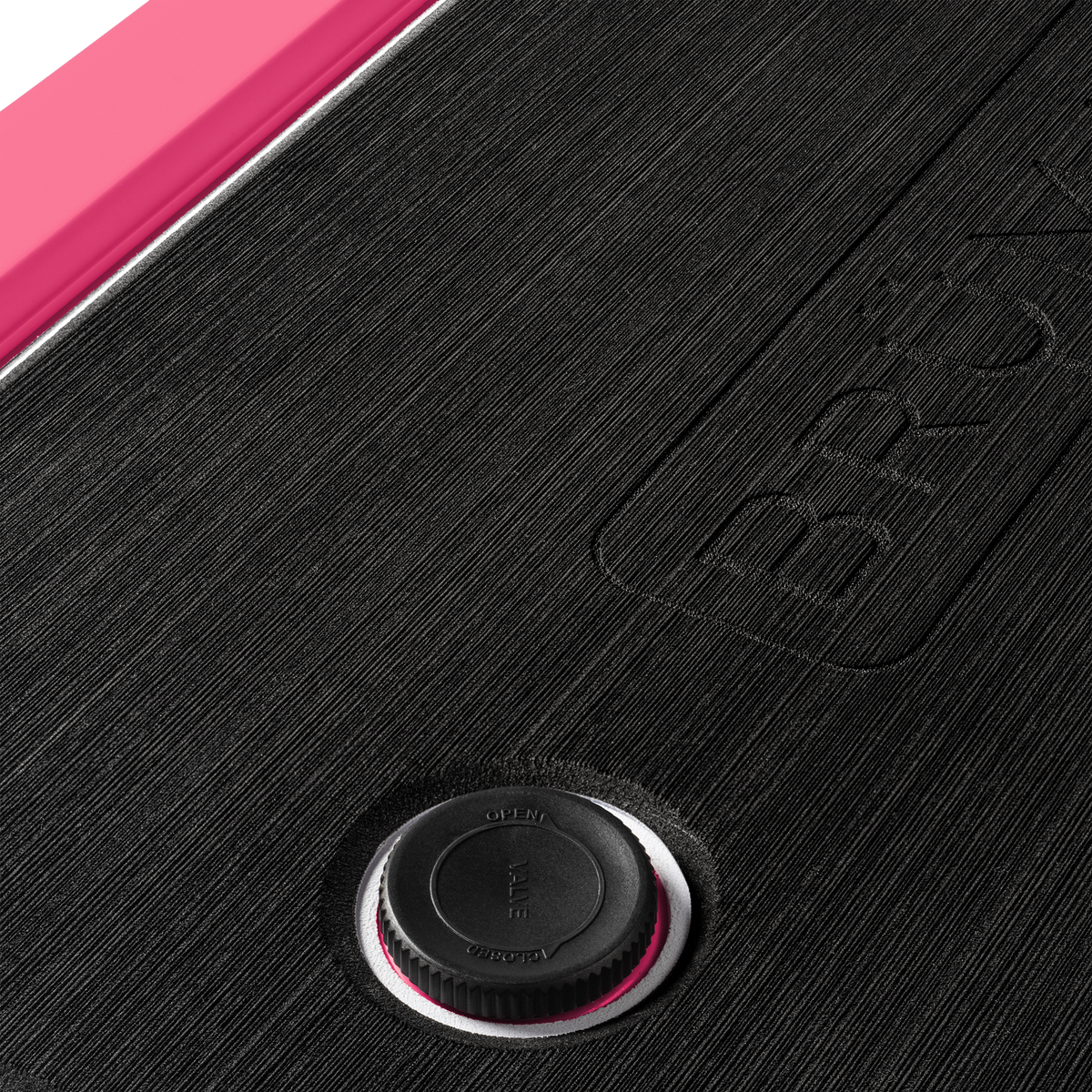 brutank-v3 brutank-55qt-neonpink-vent.png